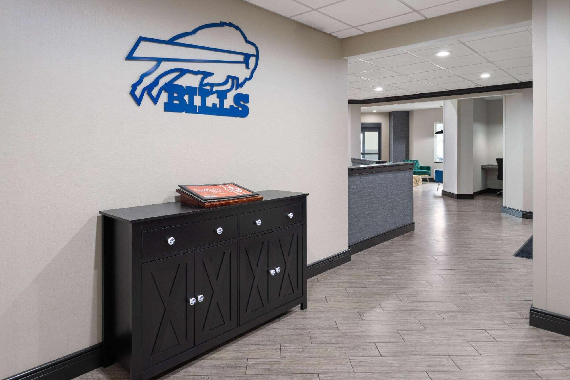 La Quinta Inn By Wyndham Buffalo Airport Уилямсвил Екстериор снимка